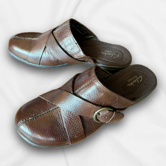 Clarks Artisan Brown Leather Mules Size 8.5M With Strap & Rubber Soles NWOB - Picture 1 of 4